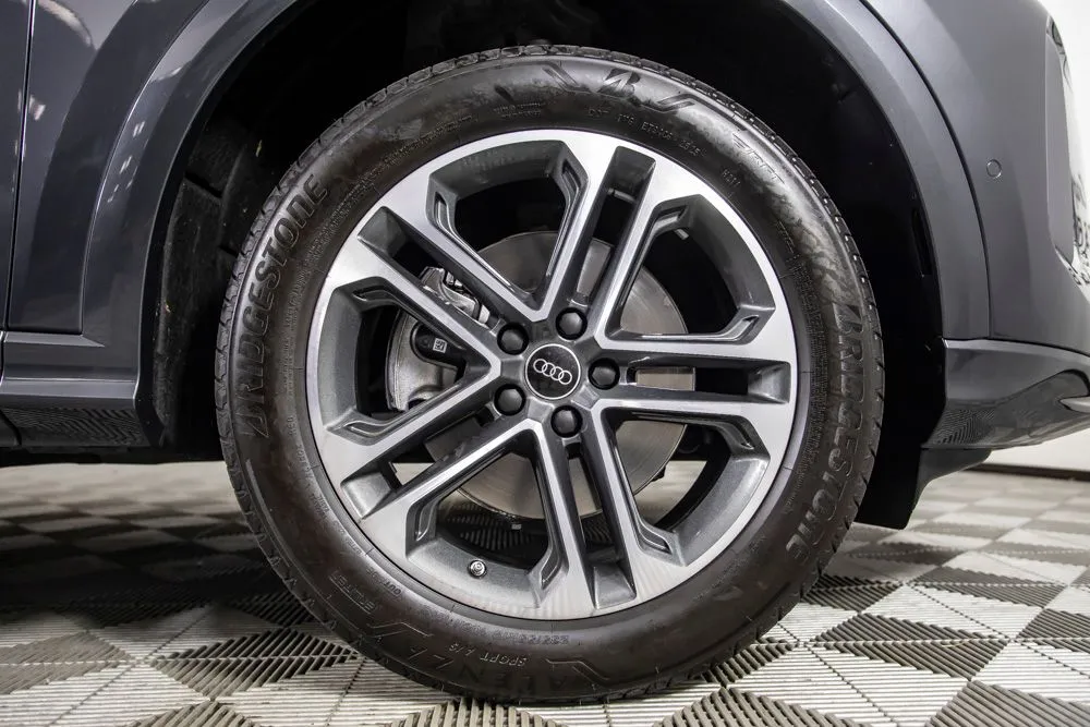 Audi Q5 photo 38