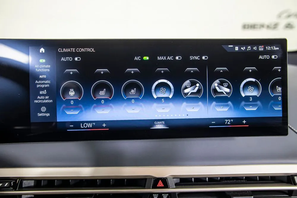 BMW iX photo 26