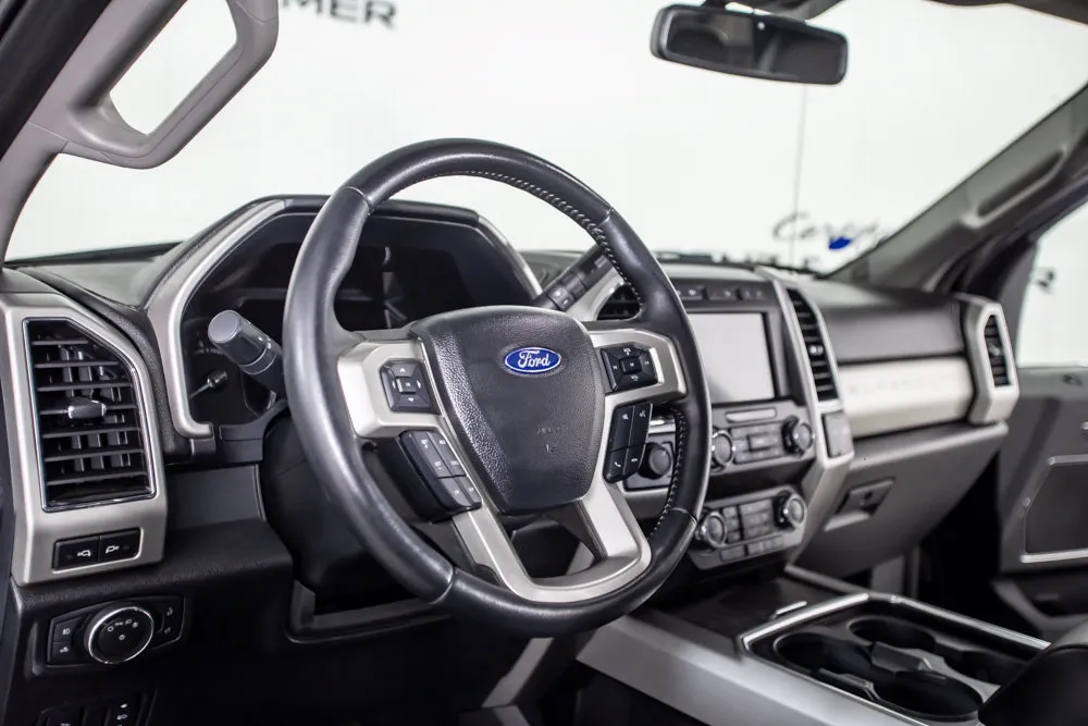 Ford F-250SD photo 21