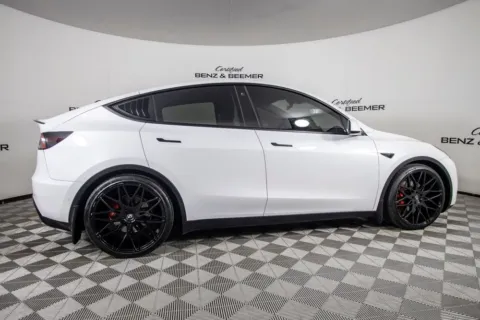 More photos of 2022 Tesla Model Y Performance at Certified Benz & Beemer, AZ