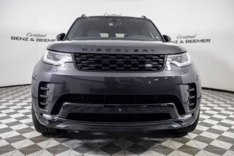 More photos of 2025 Land Rover Discovery Dynamic SE at Certified Benz & Beemer, AZ