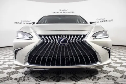 More photos of 2022 Lexus ES 300h at Certified Benz & Beemer, AZ