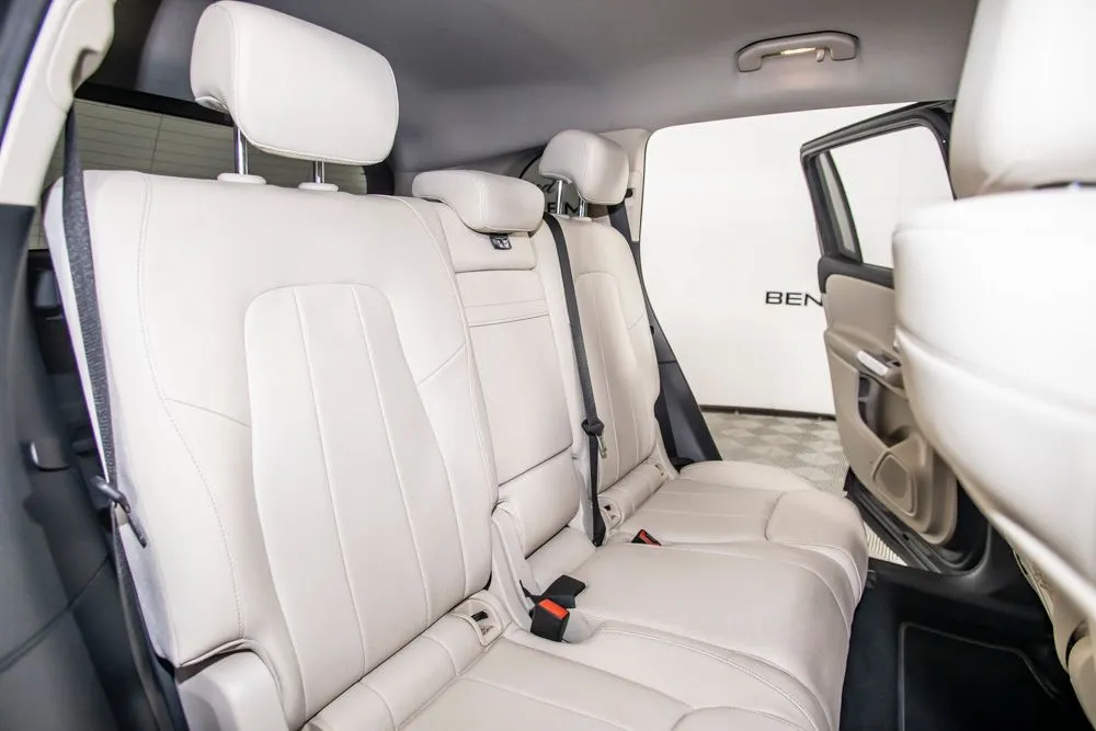 Mercedes-Benz GLB photo 15