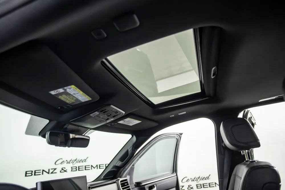 Toyota Sequoia photo 26