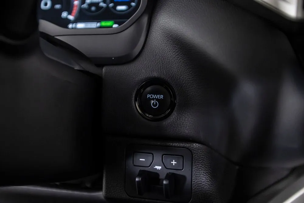 Toyota Sequoia photo 40