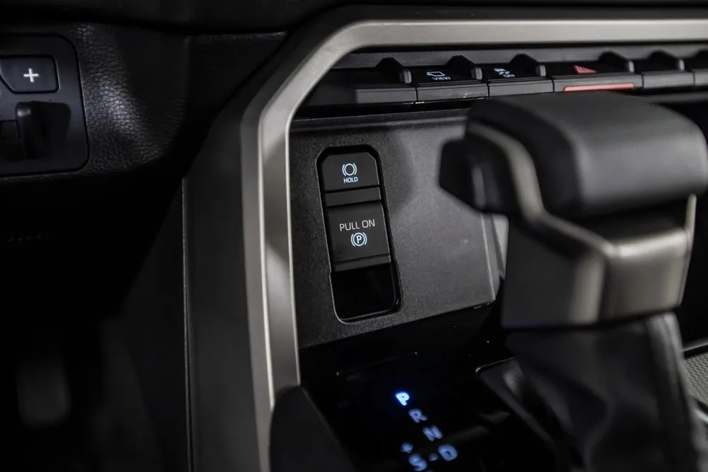 Toyota Sequoia photo 44