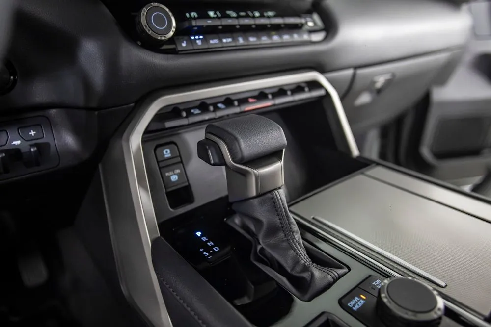 Toyota Sequoia photo 45