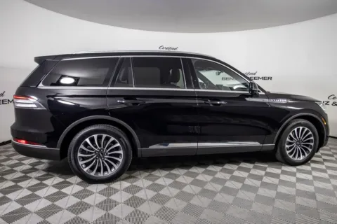 More photos of 2023 Lincoln Aviator Reserve at Certified Benz & Beemer, AZ