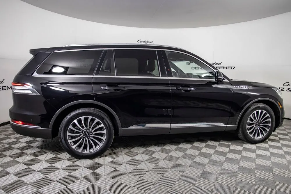 Lincoln Aviator photo 4