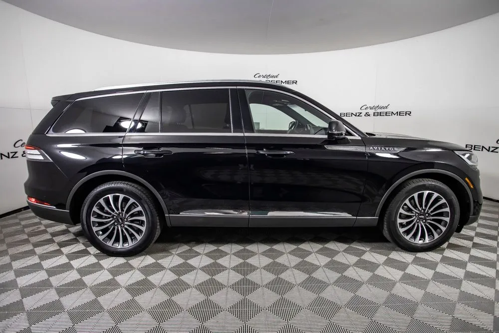 Lincoln Aviator photo 3