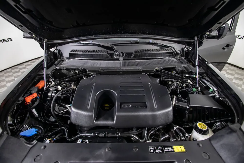 Land Rover Defender photo 45