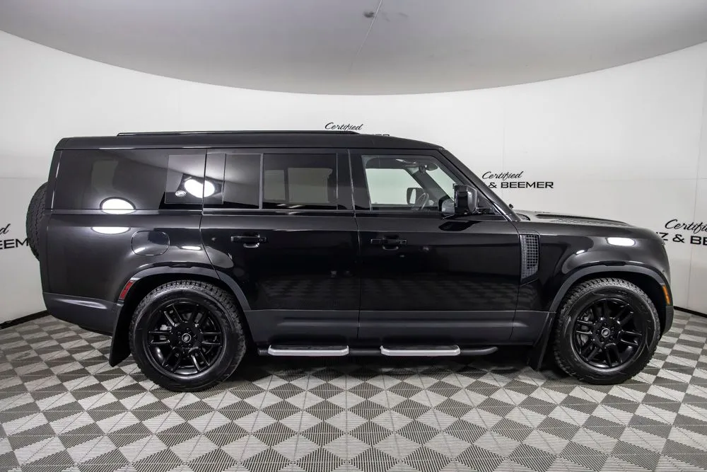 Land Rover Defender photo 3
