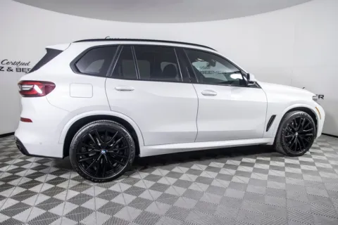 More photos of 2022 BMW X5 sDrive40i at Certified Benz & Beemer, AZ