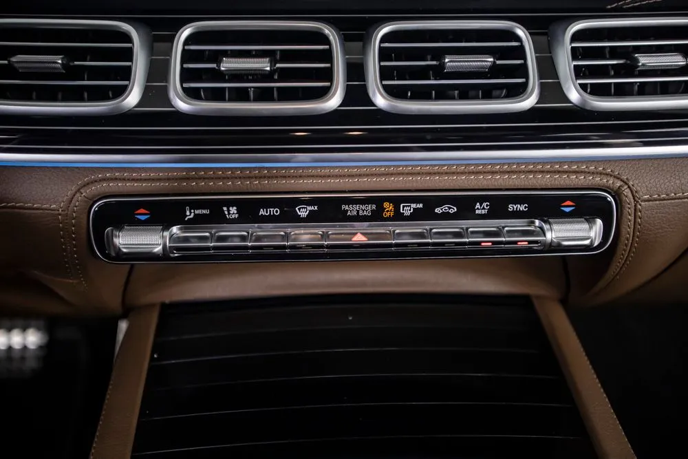 Mercedes-Benz GLS photo 34