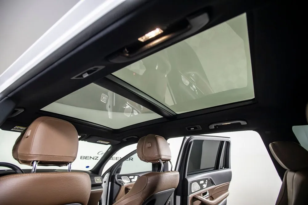 Mercedes-Benz GLS photo 26