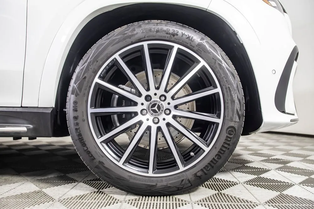Mercedes-Benz GLS photo 44