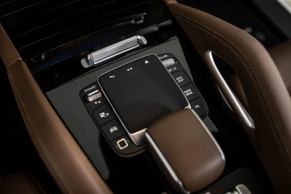 Mercedes-Benz GLS photo 35