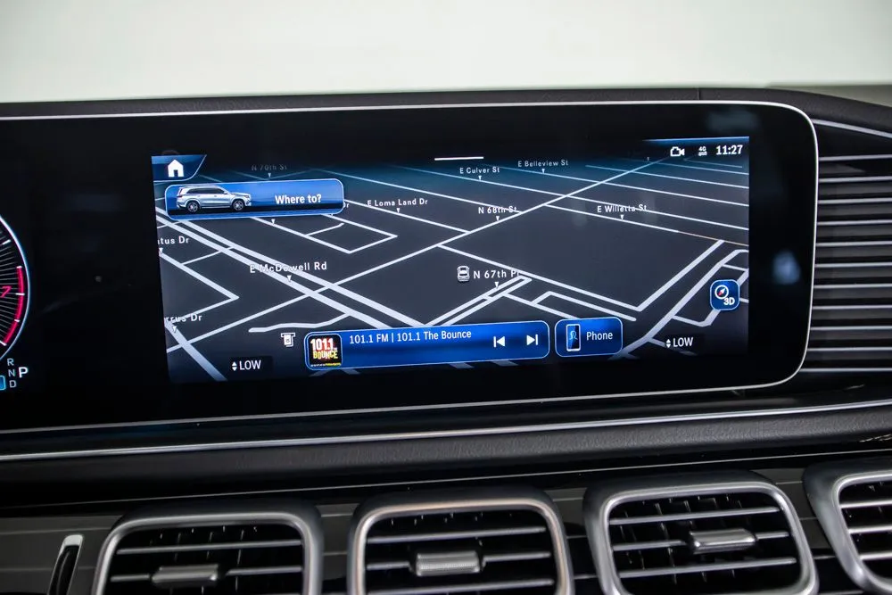 Mercedes-Benz GLS photo 33