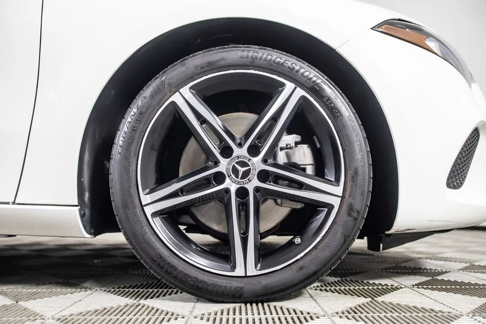 Mercedes-Benz A-Class photo 40