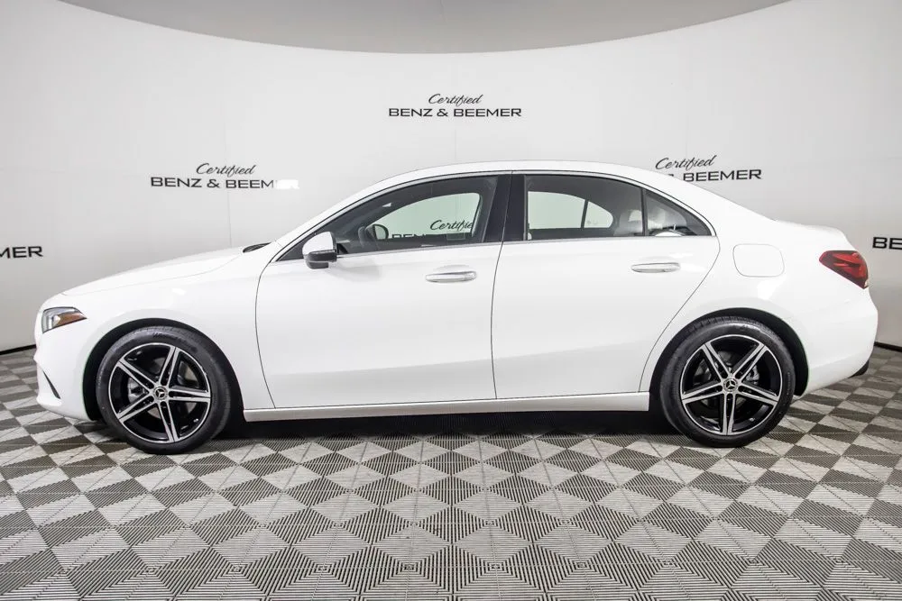Mercedes-Benz A-Class photo 10