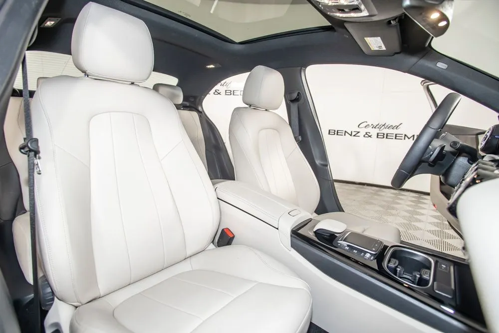 Mercedes-Benz A-Class photo 16