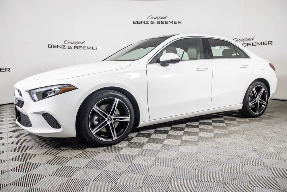 Mercedes-Benz A-Class photo 9