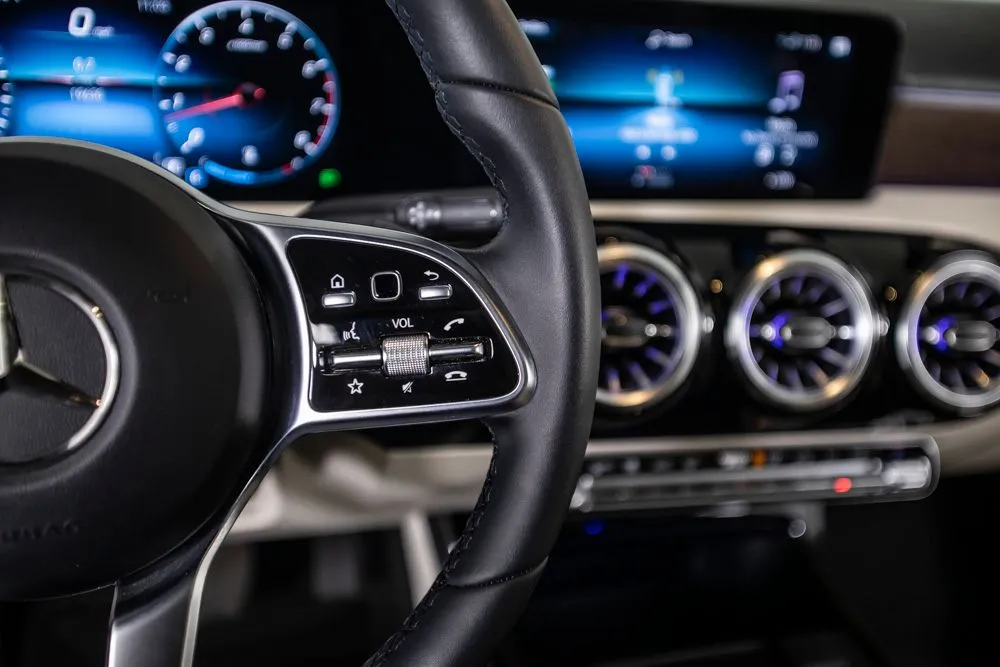 Mercedes-Benz A-Class photo 38