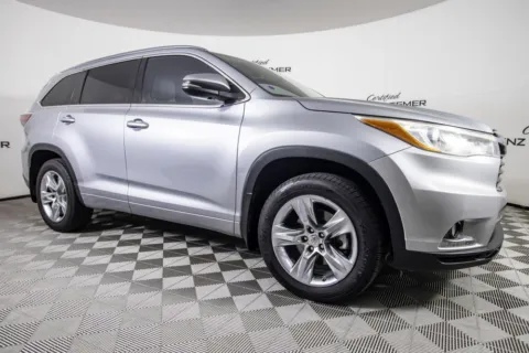 Photos of 2015 Toyota Highlander Limited for sale in Scottsdale, AZ at Certified Benz & Beemer