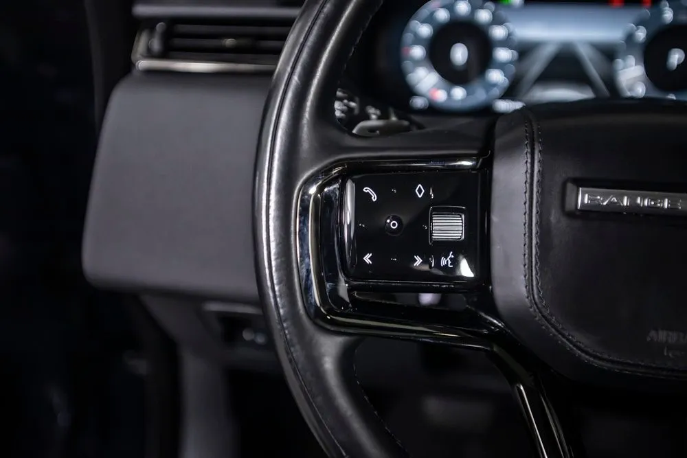 Land Rover Range Rover Velar photo 34