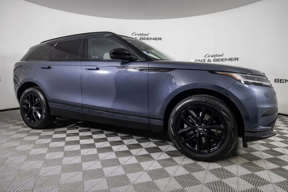 Land Rover Range Rover Velar photo 2
