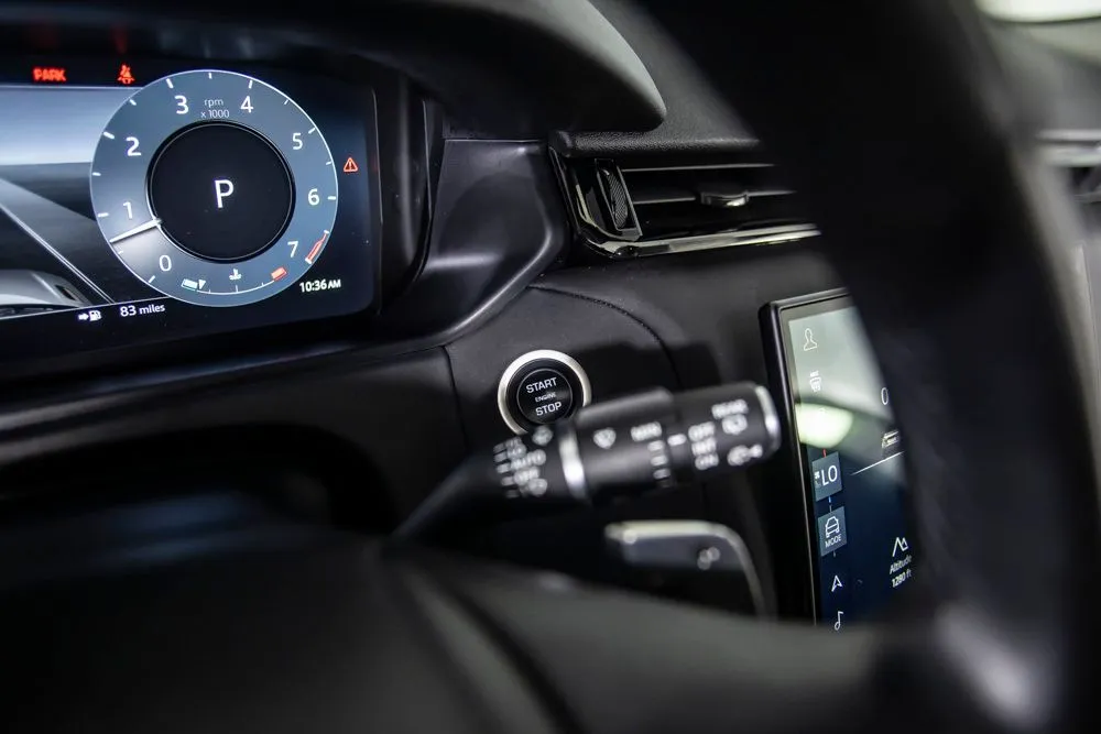 Land Rover Range Rover Velar photo 33