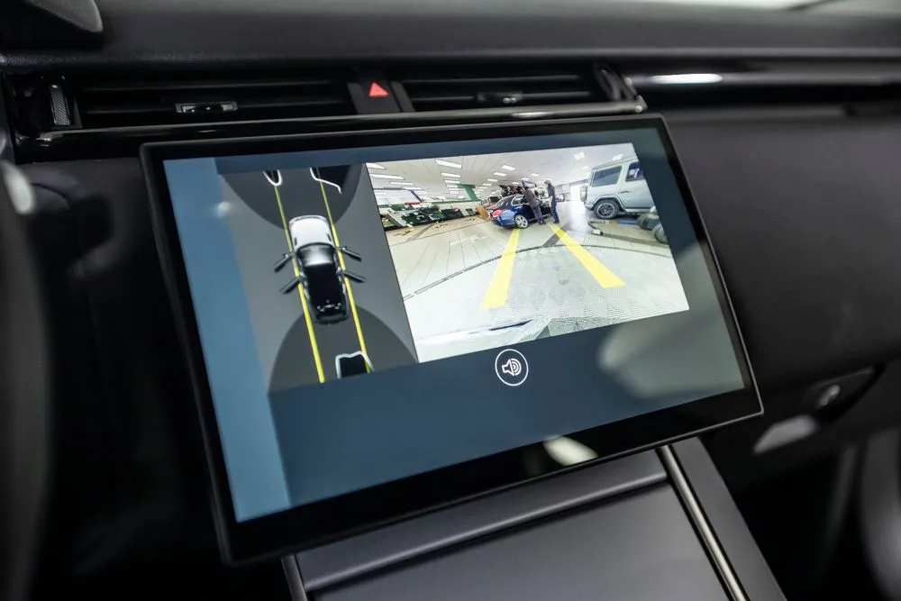 Land Rover Range Rover Velar photo 29