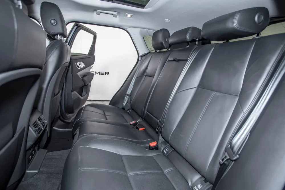 Land Rover Range Rover Velar photo 14