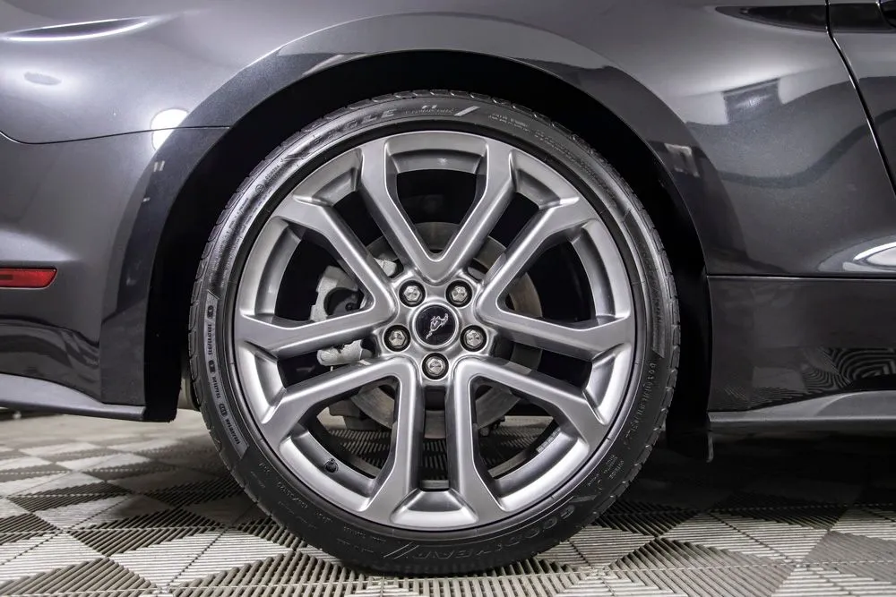 Ford Mustang photo 44