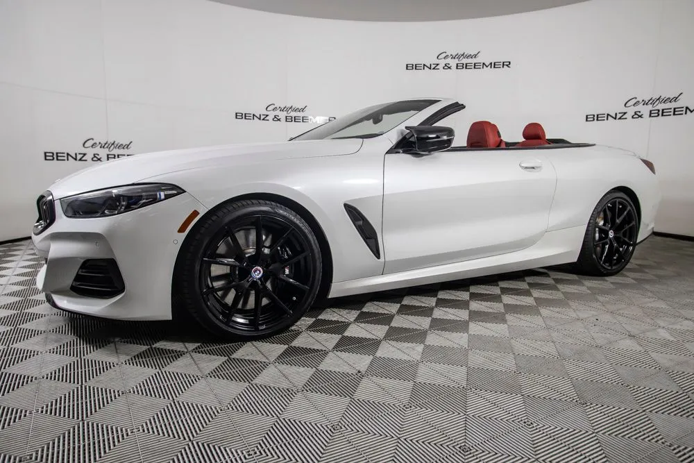 BMW 8 Series photo 11