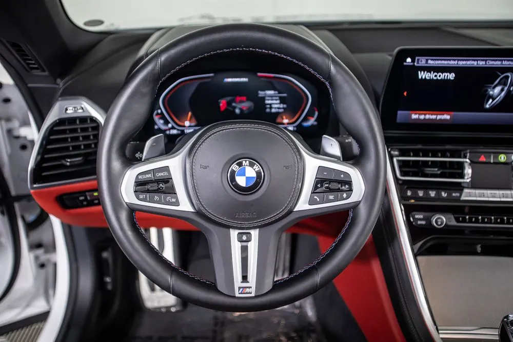 BMW 8 Series photo 25