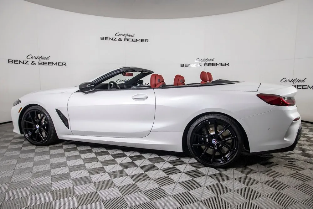 BMW 8 Series photo 14
