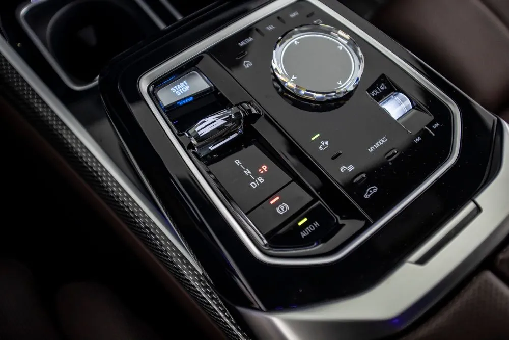 BMW i7 photo 44