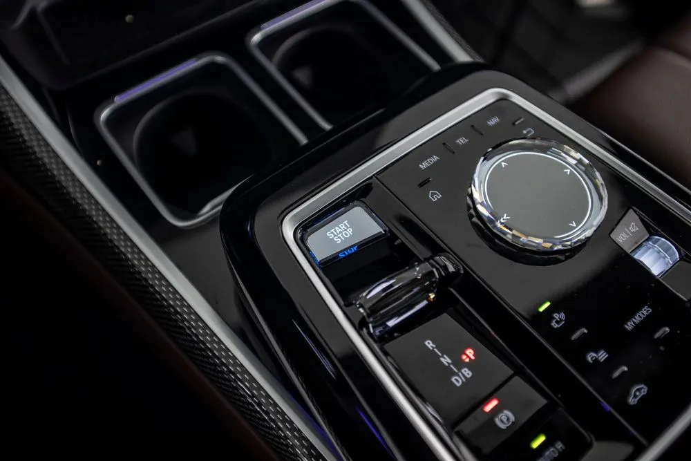 BMW i7 photo 43