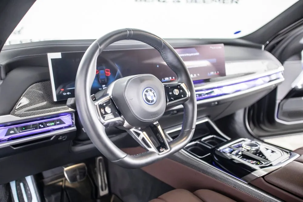 BMW i7 photo 22