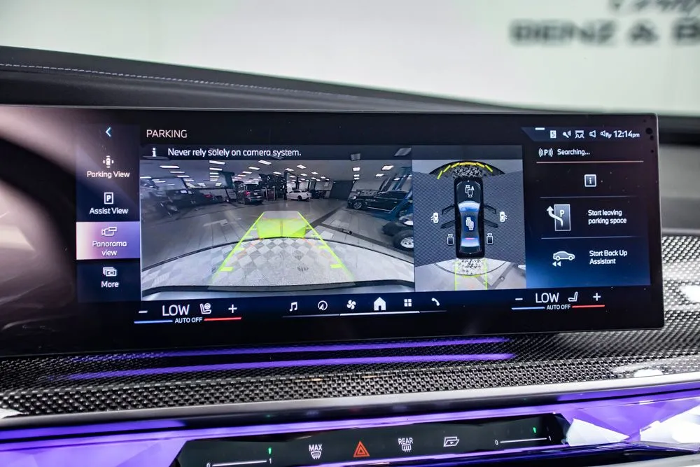 BMW i7 photo 37