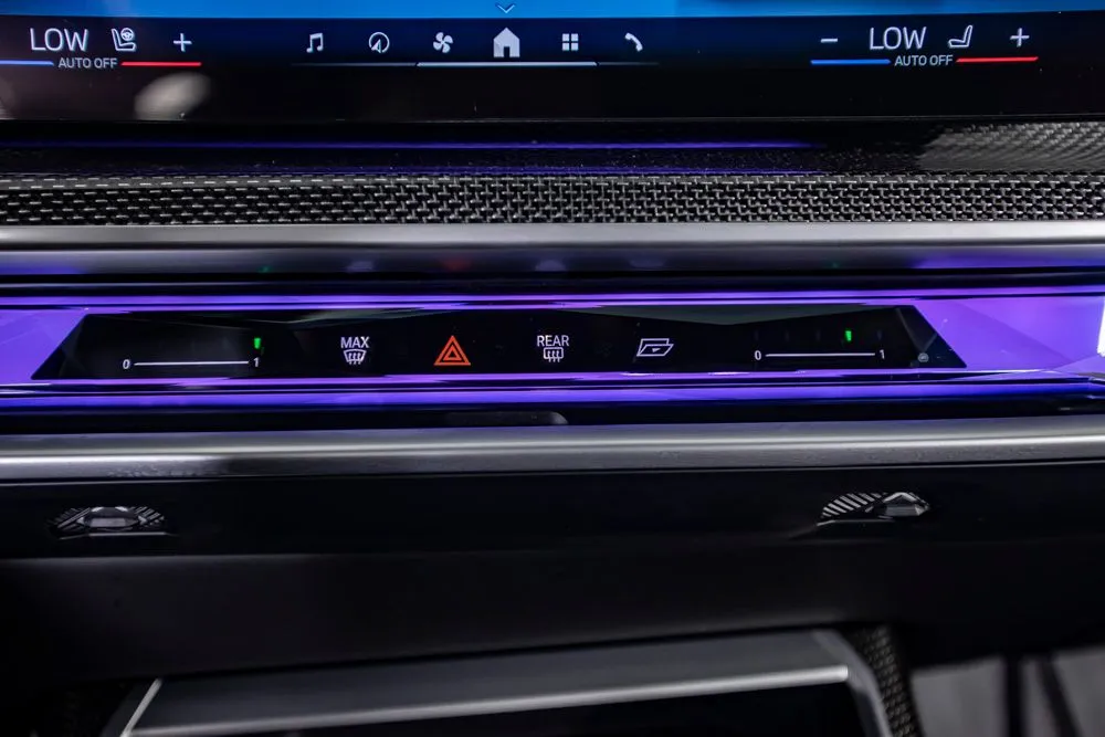 BMW i7 photo 40