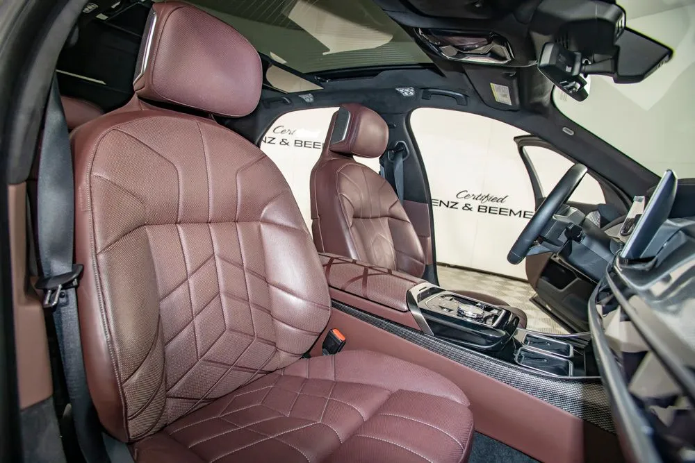 BMW i7 photo 17
