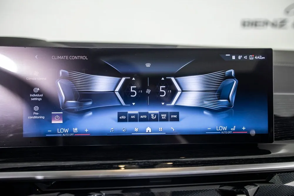 BMW X6 photo 28