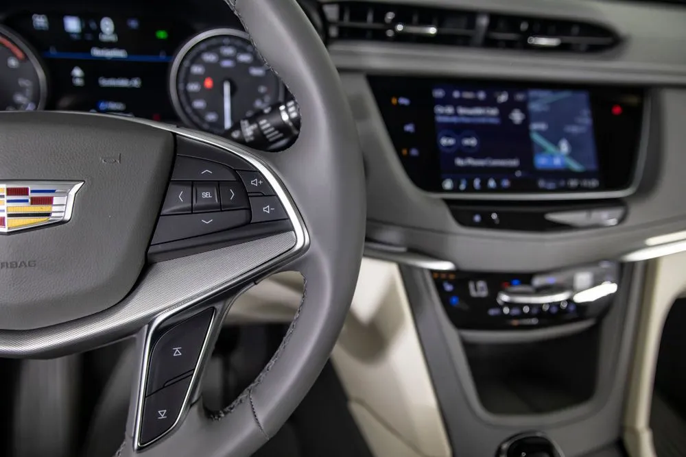 Cadillac XT5 photo 40