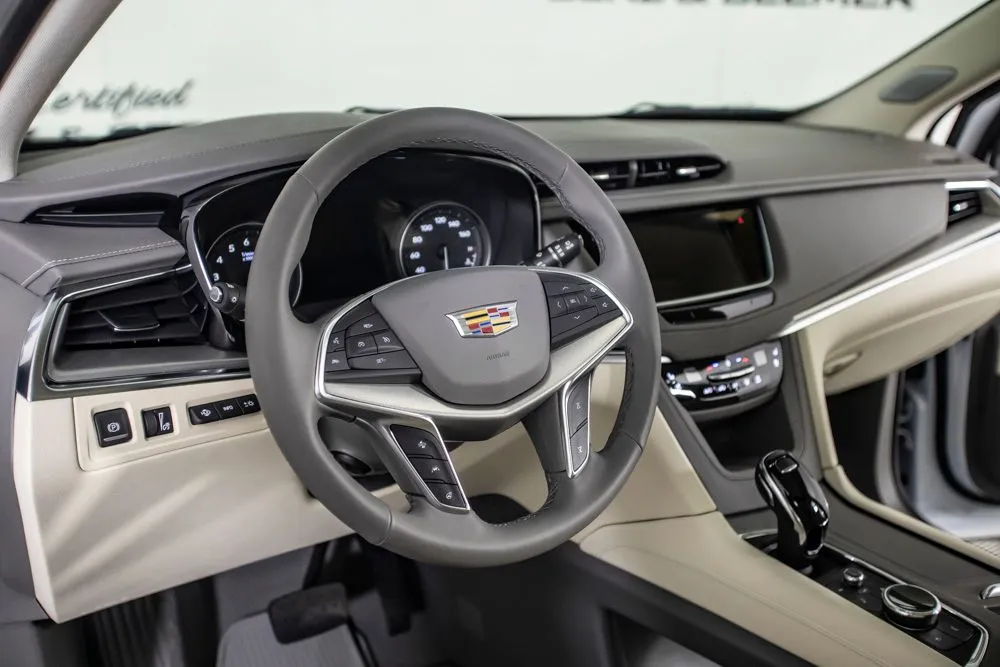 Cadillac XT5 photo 21