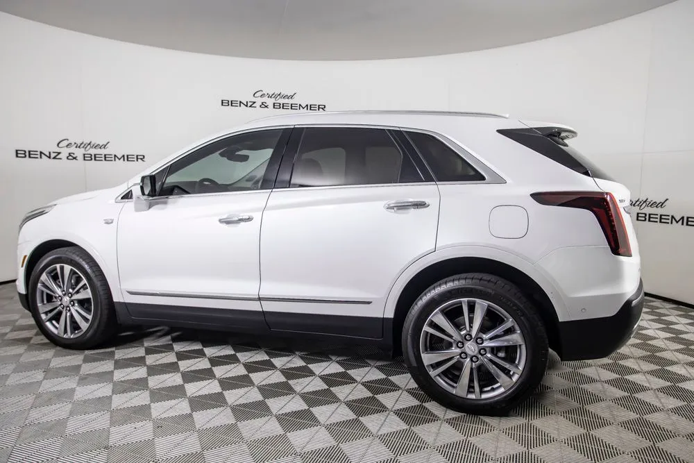 Cadillac XT5 photo 11