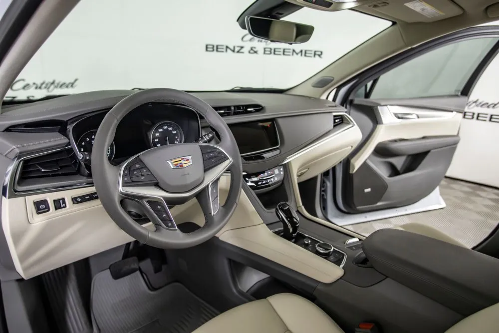 Cadillac XT5 photo 20