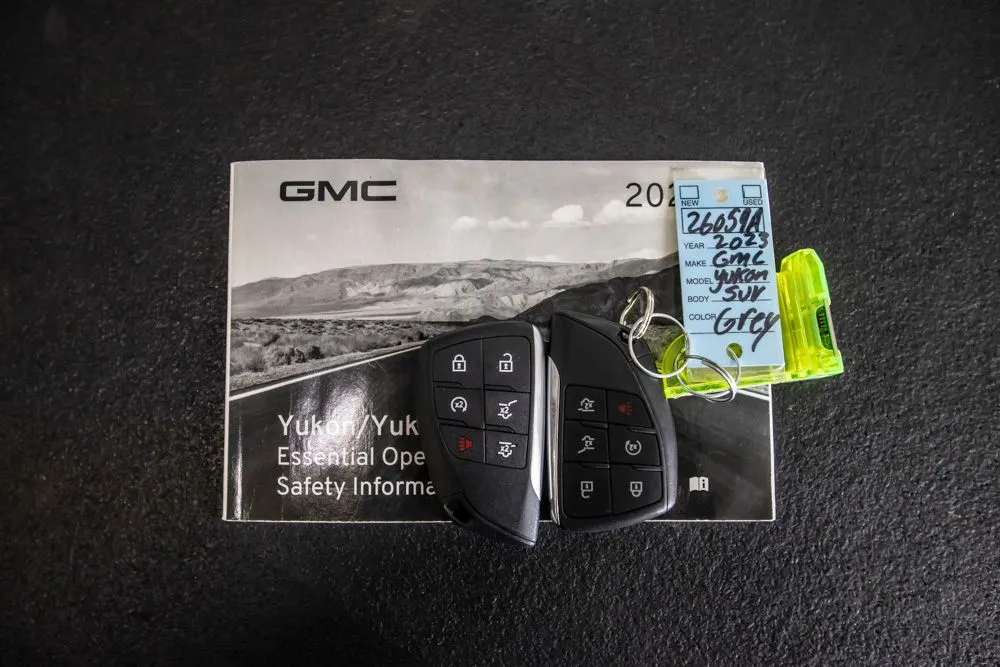 GMC Yukon photo 42