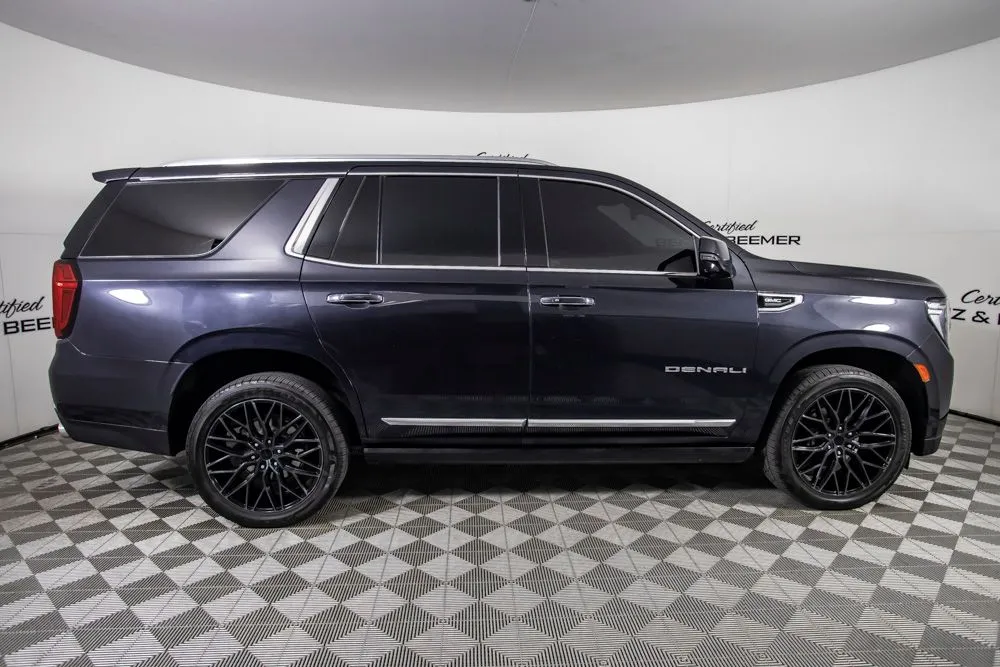 GMC Yukon photo 3